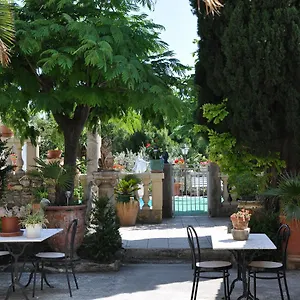 Le Saint Victor Hotel